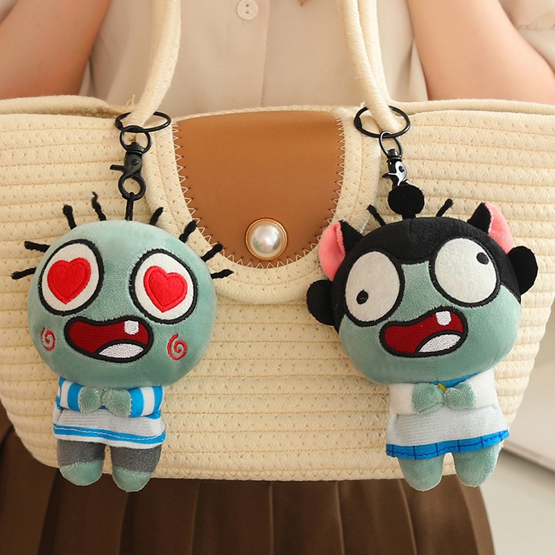 The younger brother worships the plants that pendant dolls can sound and zombie dolls. Girls go out and bag accessories wholesale