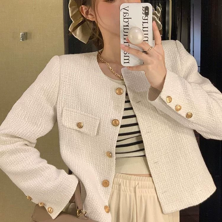 Теплая зимняя короткая куртка в стиле Chanel французский стиль элитный