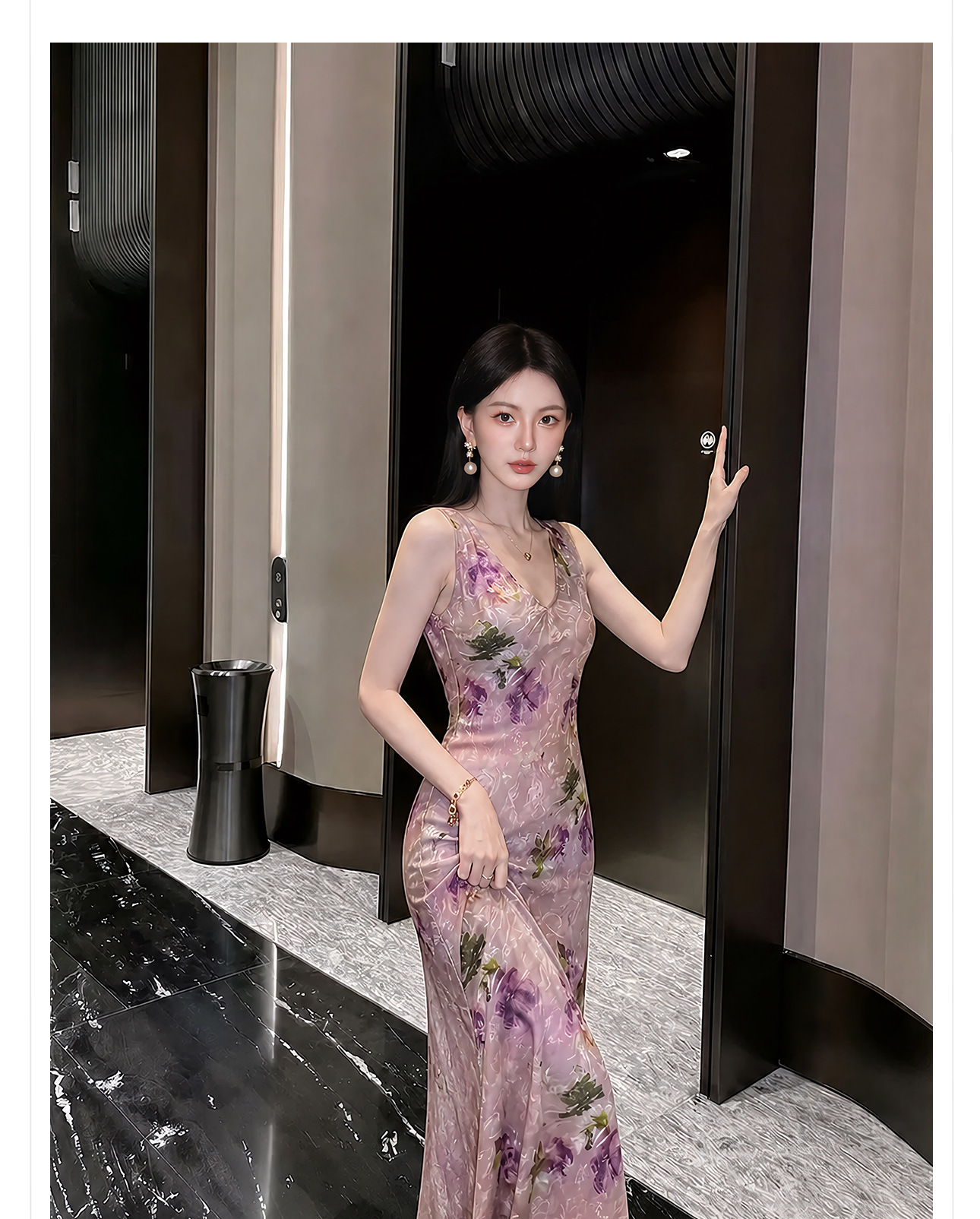 Đầm maxi nữ thắt eo họa tiết hoa văn tân cổ điển dáng suông nhẹ — Hồng tím chi tiết 6