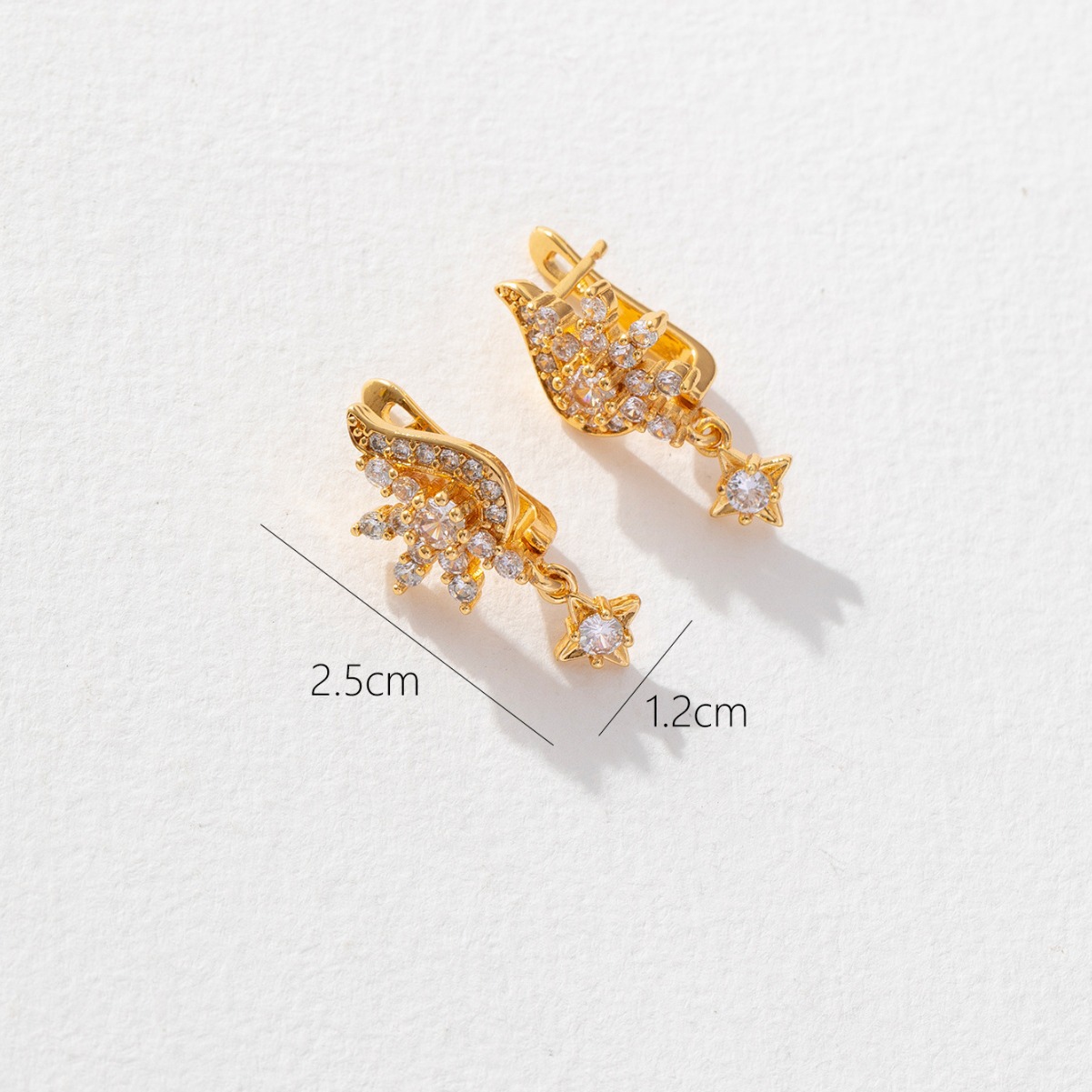 Amazon transfronteriza explosión de moda personalidad creativa zircon cobre micro pendientes de moda lujoso temperamento pendientes