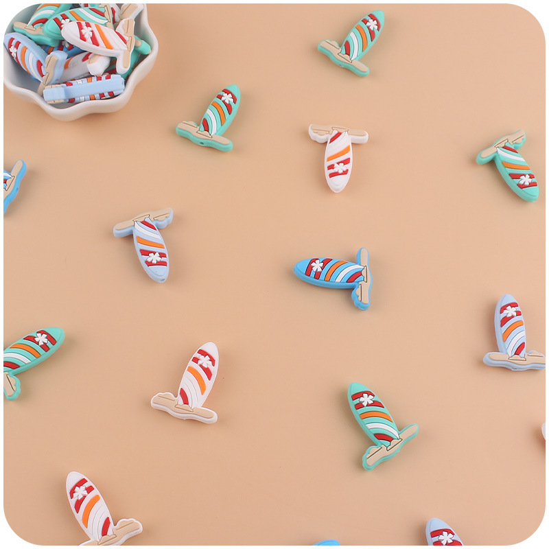 Bebé suministros de dibujos animados de silicona cohete pequeño mordedor creativo DIY bebé mordida pegamento molar anti-gota cadena Accesorios