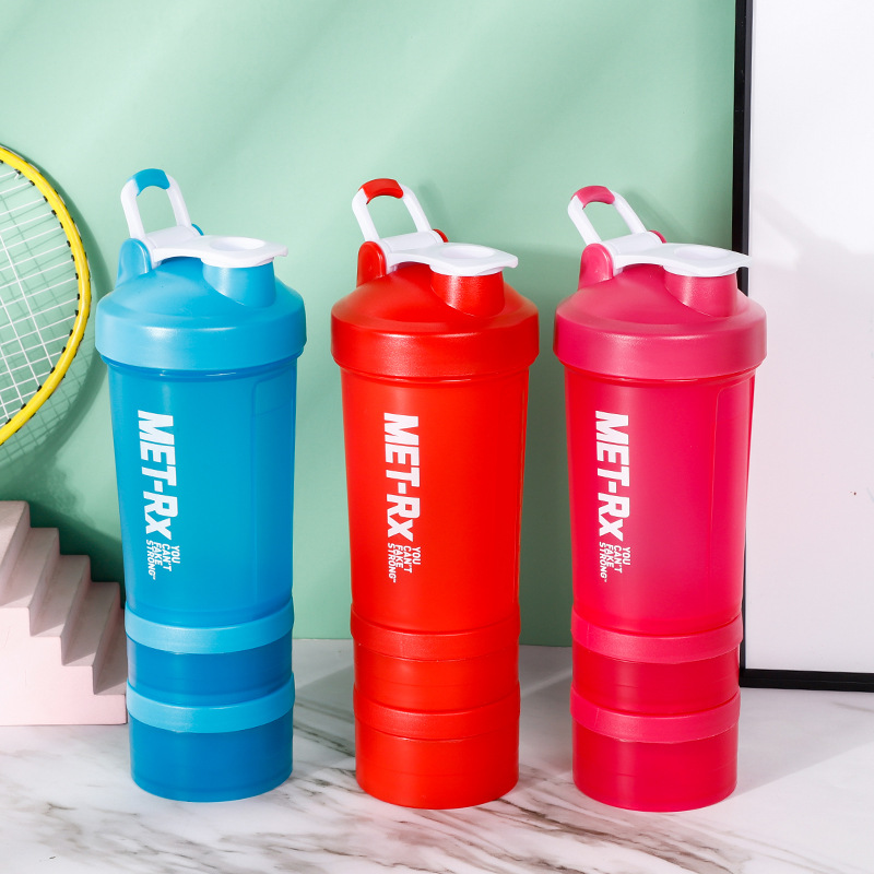 Sports and Fitness Shaker Cup Plastic Sports Water Bottle with Medicine Box and Powder Box Protein Powder Smoothie Plastic Three-Layer Shaker