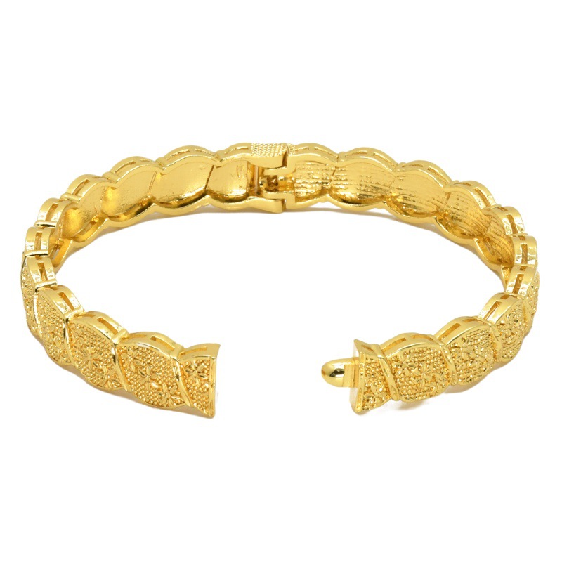 Cross-border Venta caliente pulsera de oro de las mujeres brazaletes 24K chapado en oro hueco tallado Totem pulsera nupcial al por mayor