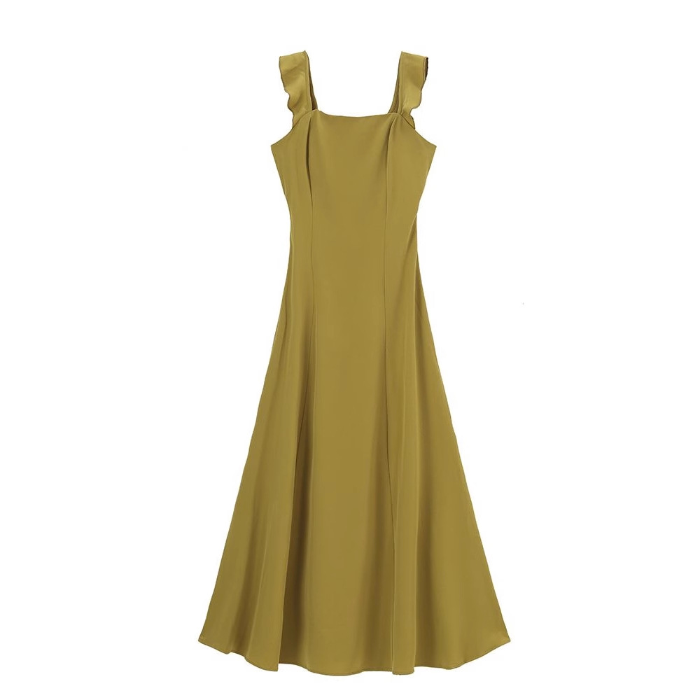 女孩白色连衣裙