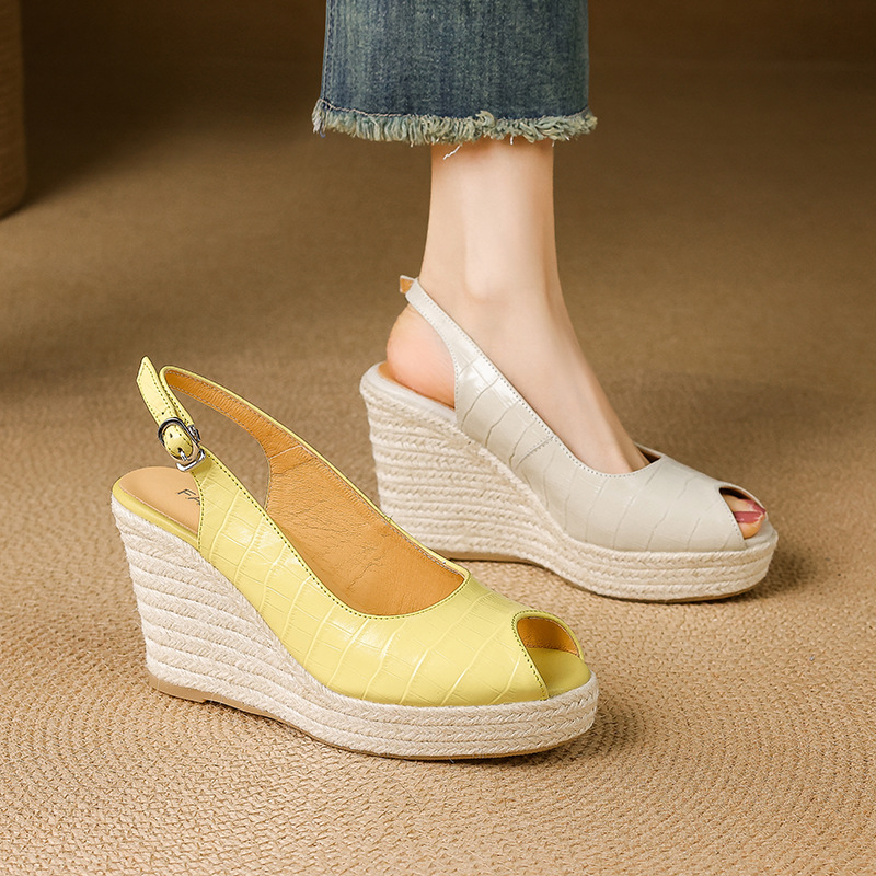 Sandal cao gót nữ hở mũi quai ngang đế xuồng đan rơm — màu trắng ngà, màu vàng