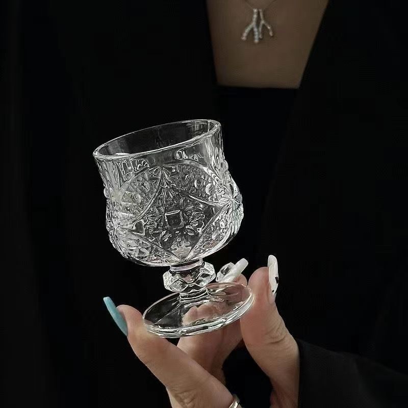 批发现货复古白酒杯一口杯迷你高脚刻花一两小酒杯50毫升家用酒杯|undefined