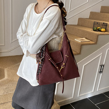 nϵŮͨڴҸذ2025¿ƤOӋμб