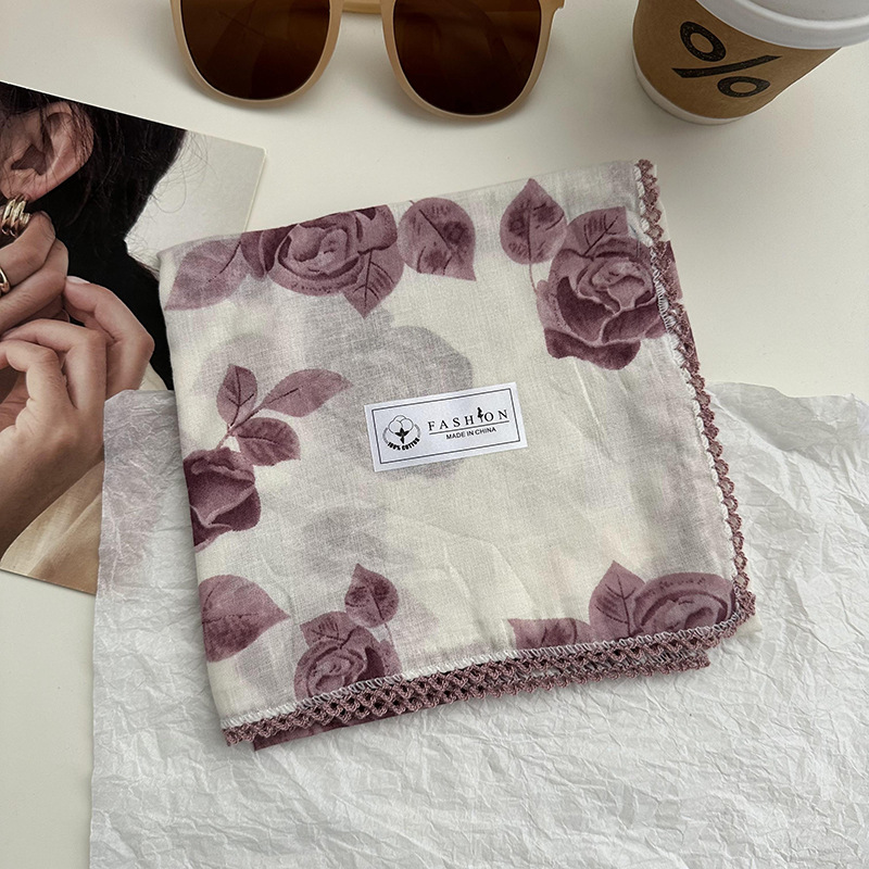 Rosa con hojas, pasta de frijol