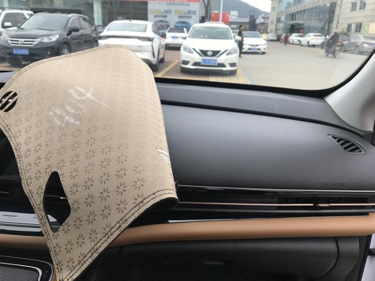 Suitable for GAC Chuanqi AION S Charming 580 Hyun 630 Instrument Panel Sun Protection Pad Central Control Heat Insulation Sunshade