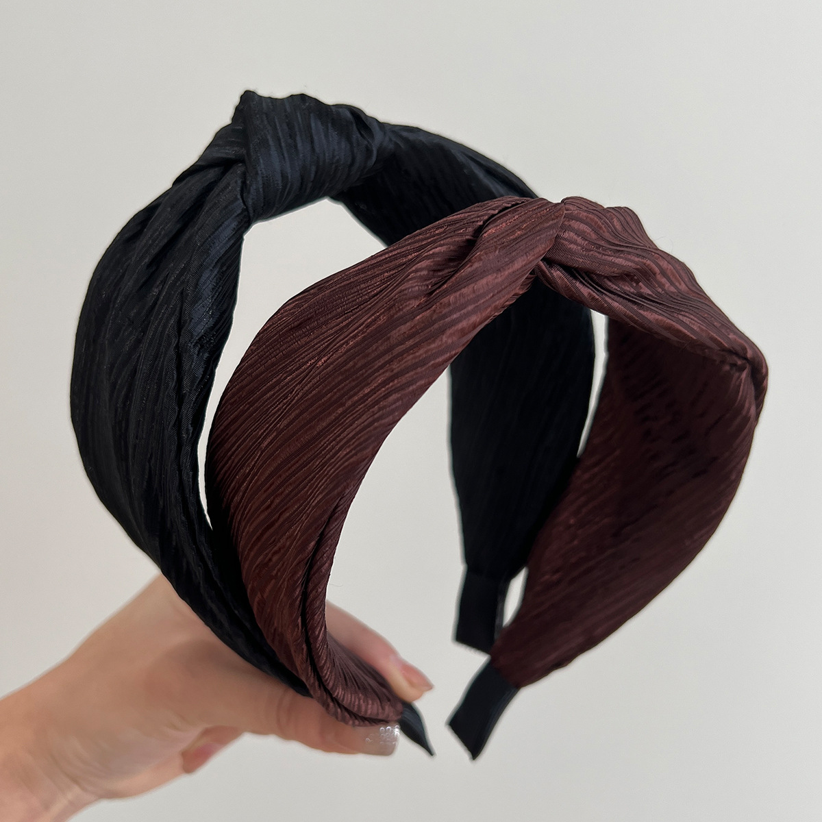 褶皺打結交叉發箍大腸顯臉小黑色增高顱頂洗臉頭箍髮飾頭飾女批發