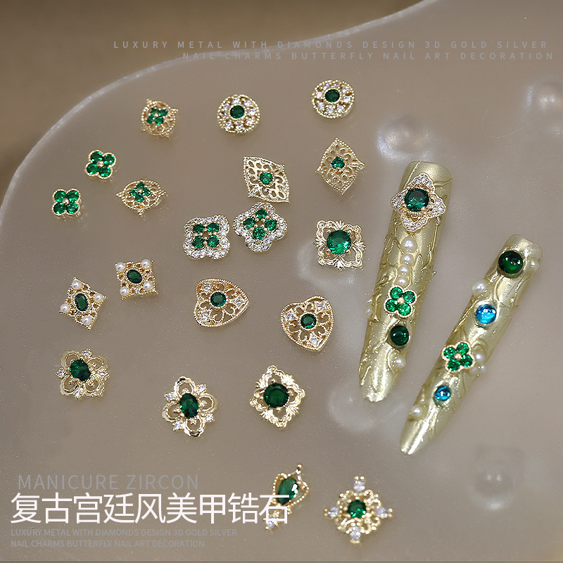 Net red explosions Xi Fei Hui palace nail art zircon retro palace wind four-leaf clover hollow diamond nail accessories wholesale