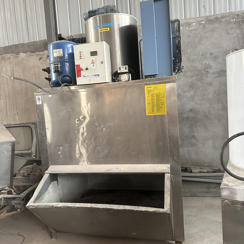 Ice Spring Refrigeration Large Commercial Ice Maker Food Grade Tube Ice Machine Food Pre-Cooling and Preservation Transparent Cylindrical Ice Equipment