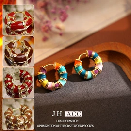 耳钉;耳环;项链