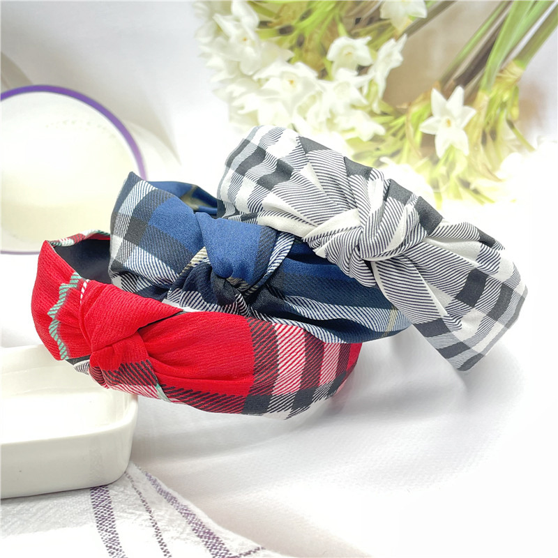 Fashion New Style Cross Knots Large Squares Sweet Hairpins display picture 4