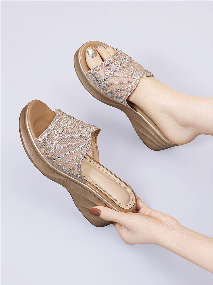 Sandal nữ đế dày 6cm gót nêm mùa hè 2026 phong cách thời trang mẹ — 6073 Da đen, 6073 Vàng chi tiết 8