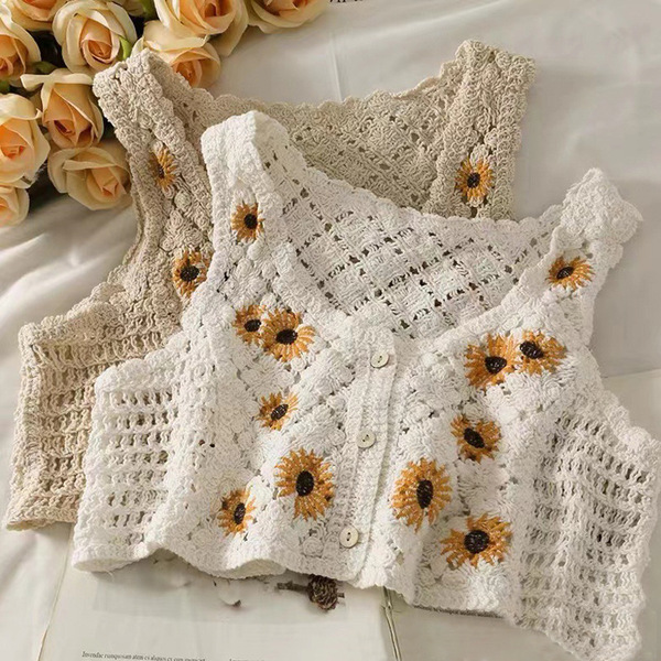Retro knitted design vest