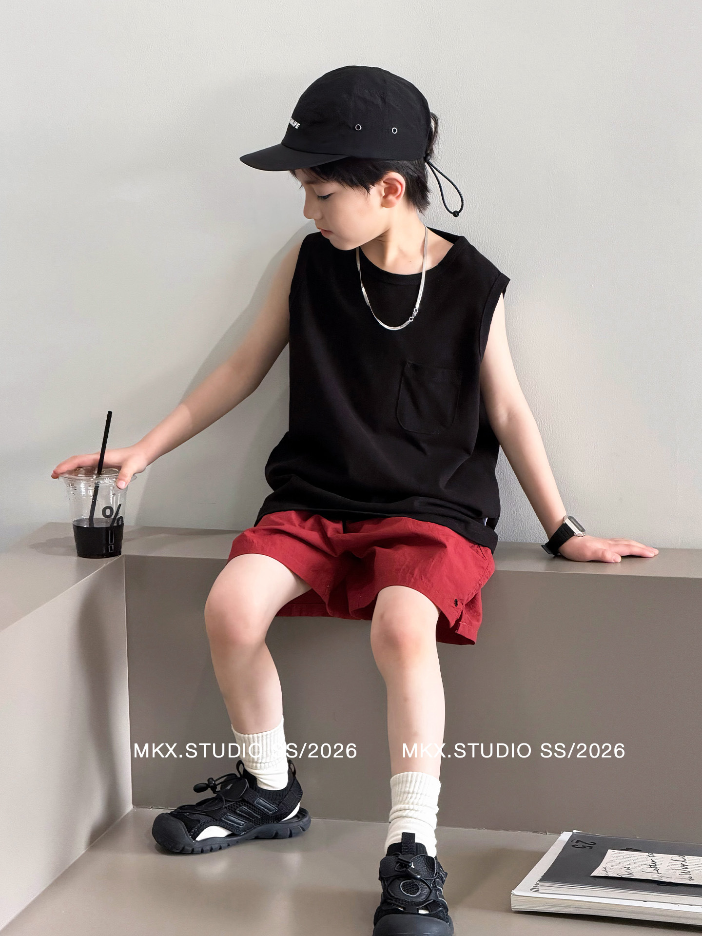 Chaleco delgado de verano para niños 2026 ropa infantil de verano nueva versión coreana de la camiseta transpirable sin mangas para niños