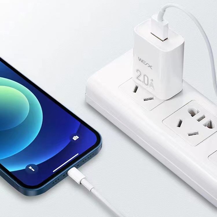 Weilixun V8 Charger 2A5V adapter type-c socket and other full series combination charging suit charging head