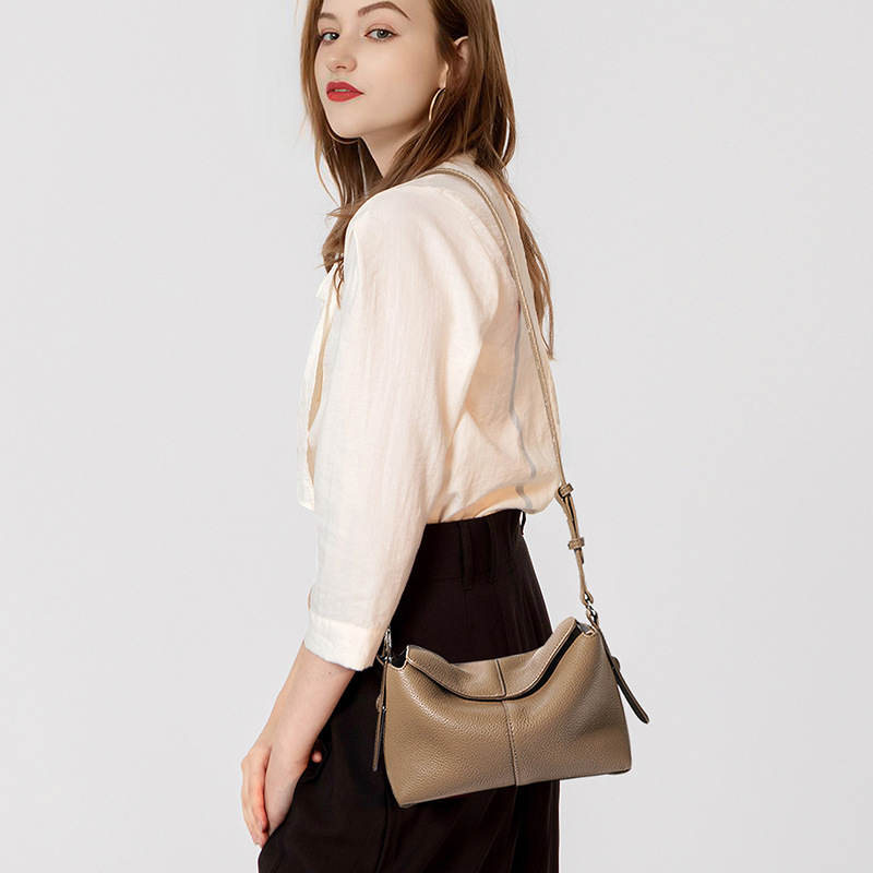 New Top Grain Cowhide Commuter Shoulder Pillow Bag, Niche Genuine Leather Crossbody High-End Large Capacity Handbag For Women - Thumbnail 3