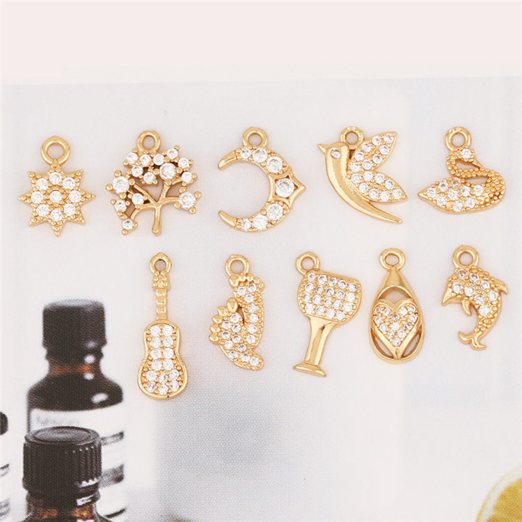 Fashionable copper earrings with zircon