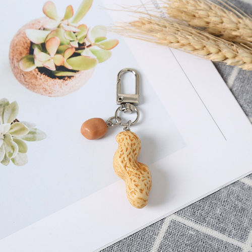 1:1 simulated peanut keychain, peanut bag, portable pendant, PVC nut craft props