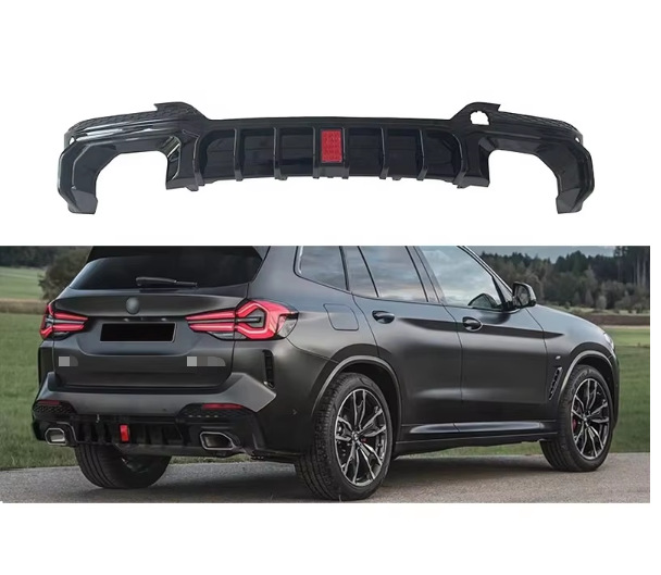 Suitable for BMW X3 rear lip G01, modified rear lip in glossy black, 2021 model, with lights and tail lip spoiler