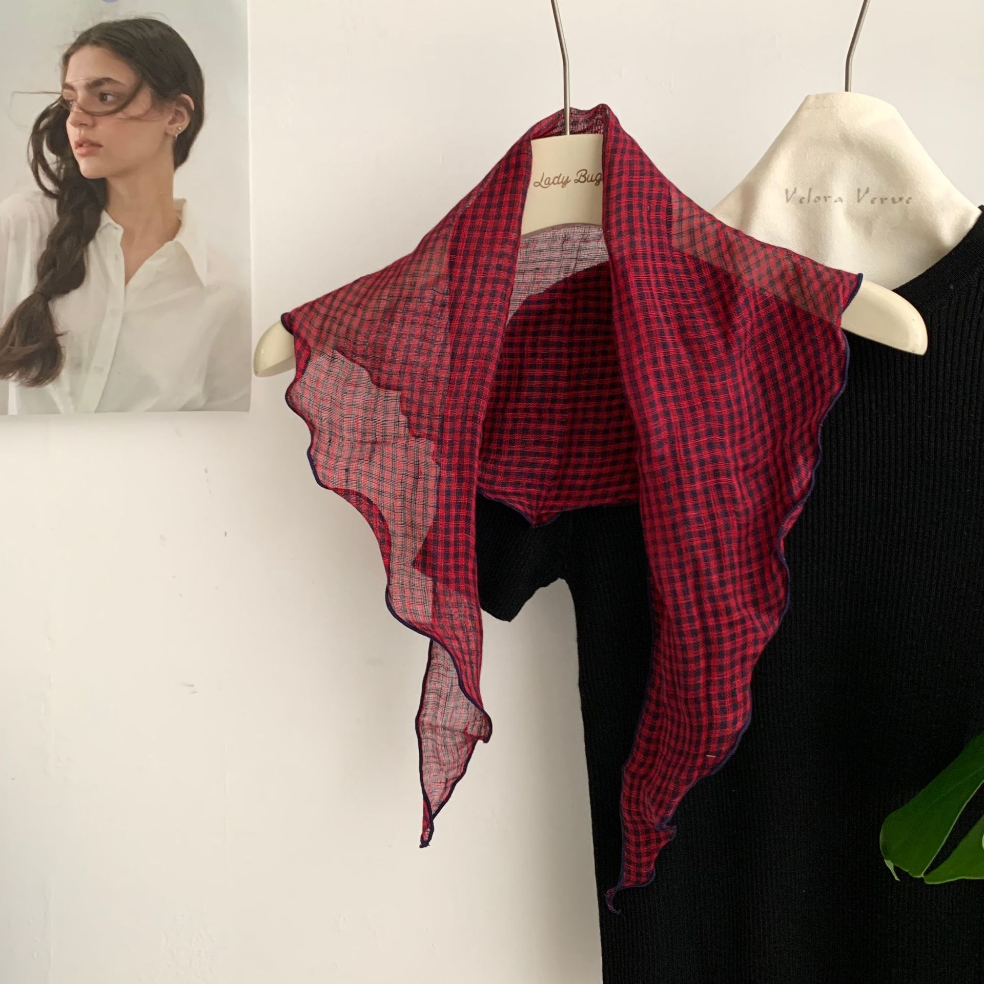 SKU-07 밝은 빨간색 작은 격자