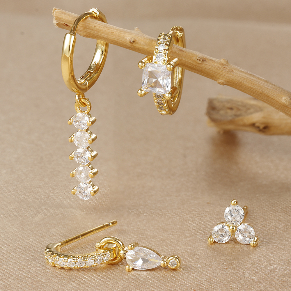 Women's Gender 1 Set Basic Modern Style Classic Style Geometric Plating Copper Rhinestones Drop Earrings Earrings Ear Studs