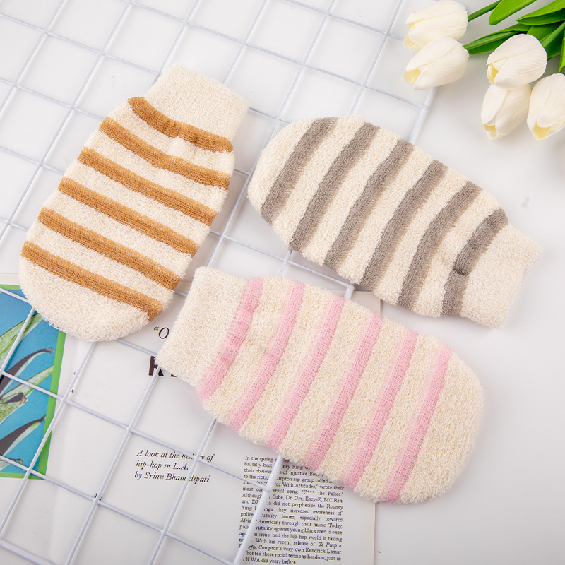 Exfoliating gloves, harmless loofah