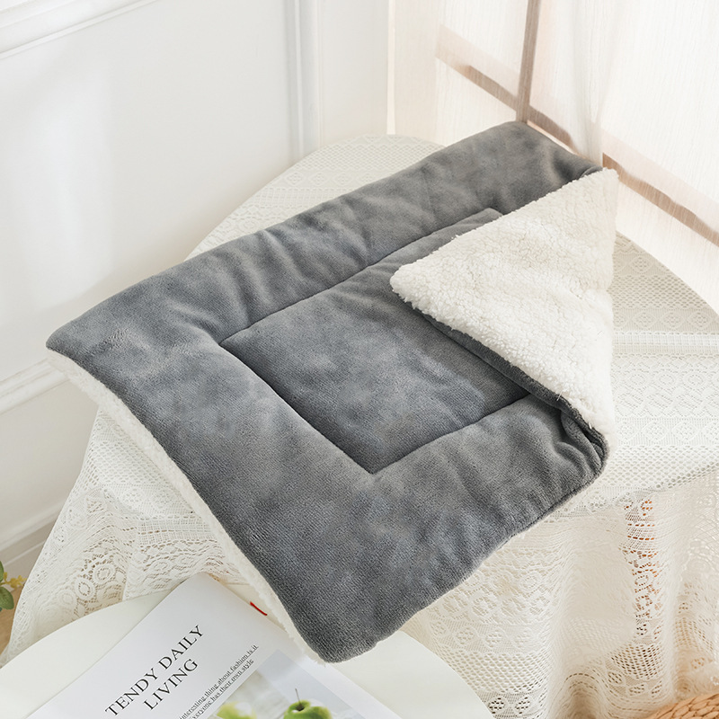 Pet Mat Dog Mat Winter cat mat thickened blanket autumn and winter kennel cat nest large and small dog bed quilt warm sleeping mat
