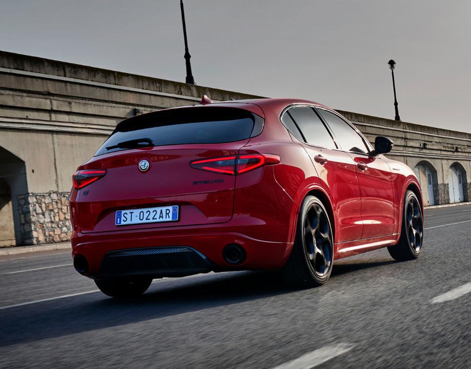 Suitable for Alfa Romeo STELVIO Stanvi Ti racing version rear bumper rear spoiler guard 1561584
