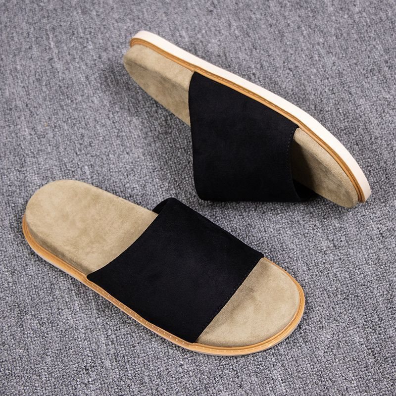 Men's Soft Leather Slippers 2025 Summer New Vintage Trendy Personality Beach Shoes Casual Sandals Breathable Slide Sandals Men's Soft Leather Slippers 2025 Summer New Vintage Trendy Personality Beach Shoes Casual Sandals Breathable Slide Sandals