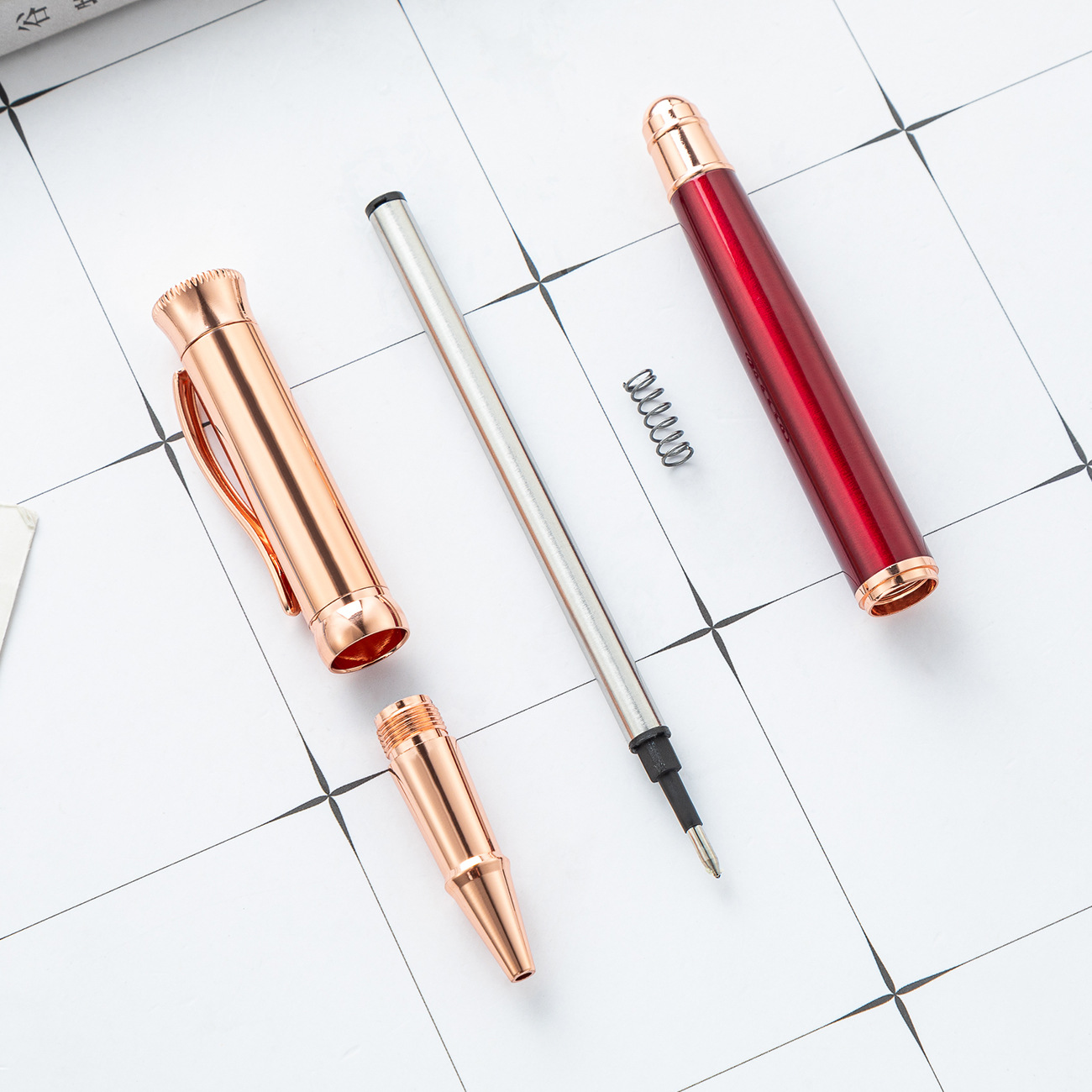 Fábrica directa de publicidad bolígrafo neutro bolígrafo de metal regalos bolígrafo de firma bolígrafo de conferencia bolígrafo giratorio