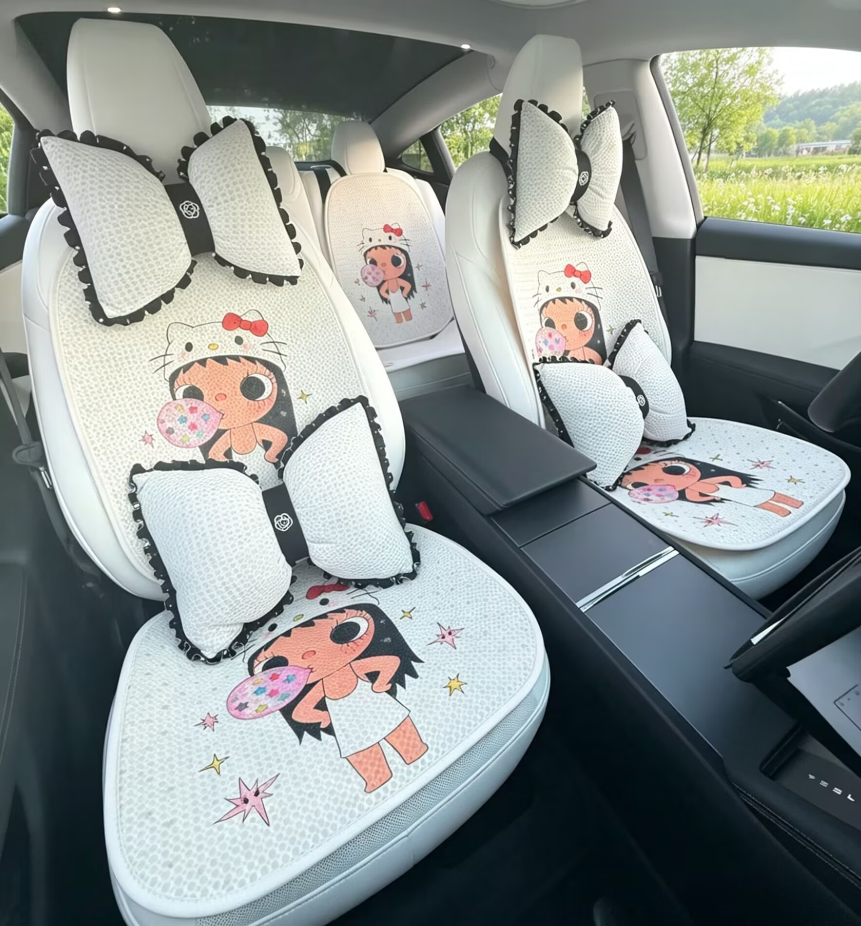 26-Year-Old New Model Cartoon Q-Style Beautiful Girl Breathable Fabric Car Seat Cushion Four-Season Multi-Piece Set Independent Stand Cross-Border Wholesale