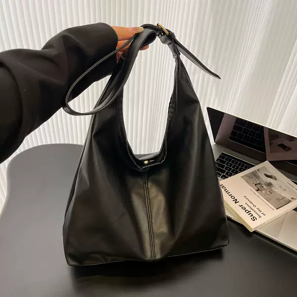 Large-Capacity Bag for Women, Autumn 2023 New Fashion Shoulder Bag, Simple and Stylish Large-Capacity Commuter Tote Bag for Women