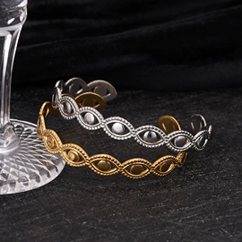 手镯;手链;吊坠