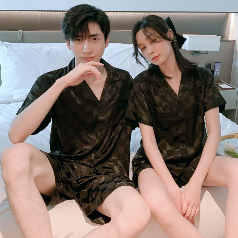 체크무늬 블랙 모델 - 반팔 반바지