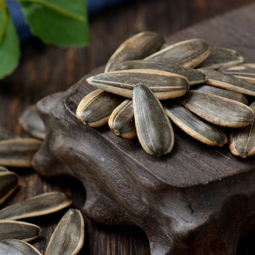 Large Granule Five-Spice Creamed Walnuts 500g Bag Original Caramel White Multiflavored New Arrival Bulk Sunflower Seed Snacks