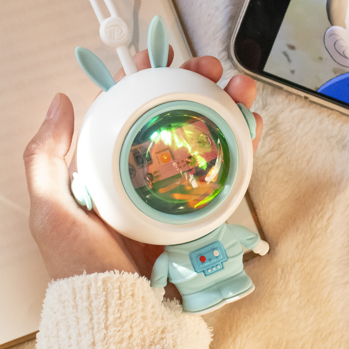 Innovative cute space Big head astronaut USB charging with night light sunset light hand warmer electric heater factory