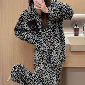 秋冬新款280克加厚法兰绒豹纹开襟女睡衣家居服