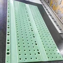 绝缘板
