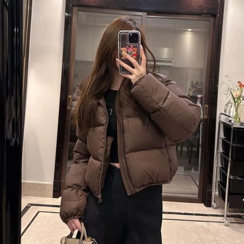 Women's winter short sleeve loose coat for small figures, 2024 new cotton padded jacket, Kendo style, thick Korean version cotton puffer jacket