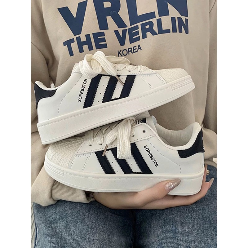 Shell Toe White Shoes for Women 2025 Spring New Flats Shoes Internet Celebrity Hot Style Versatile Sports and Leisure Shoes