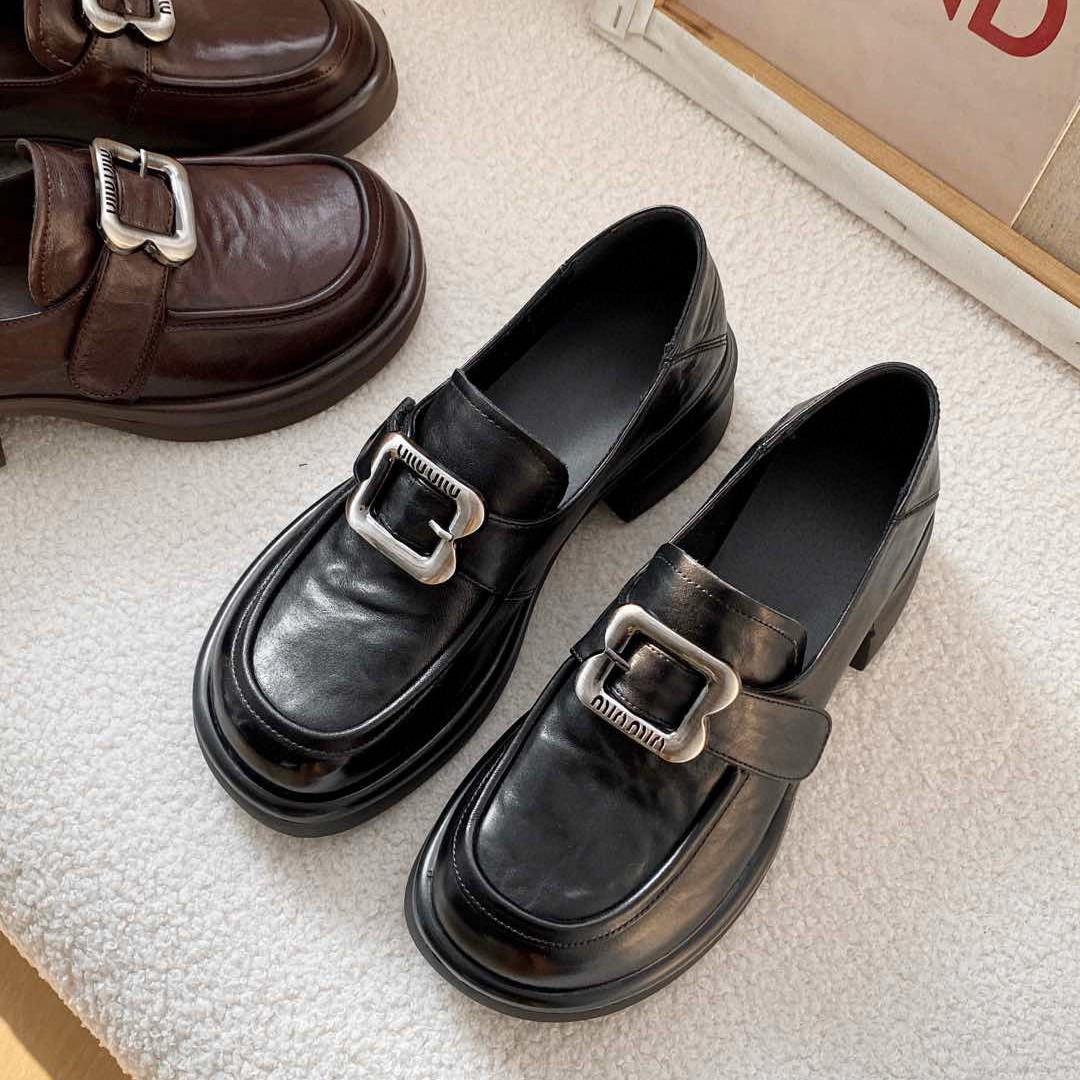 Giày Loafer nữ đế dày mũi vuông phong cách Quảng Châu chất lượng cao – mẫu mới xuân 2025 — nâu, đen