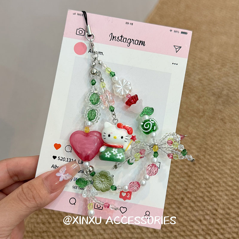 Childlike Cartoon Sweet Cat Beaded Phone Chain with Unique Design, Stylish, Exquisite, Fashionable, and Retro Pendant