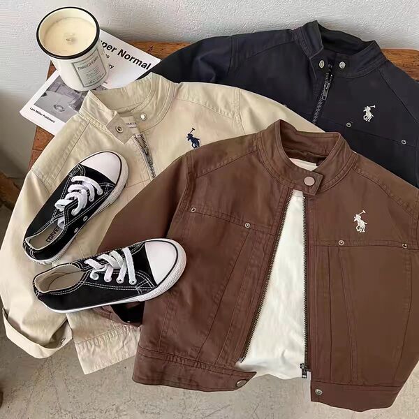 Children's demi-season jacket for boys with zipper