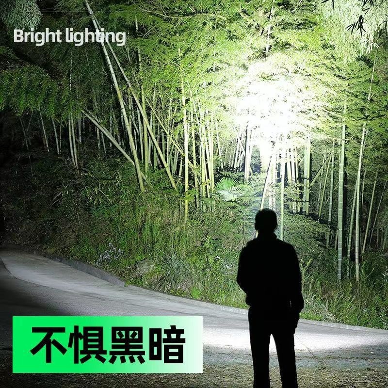 Linterna de enfoque de luz fuerte transfronteriza Linterna led multifuncional al aire libre recargable luz de trabajo retráctil súper brillante