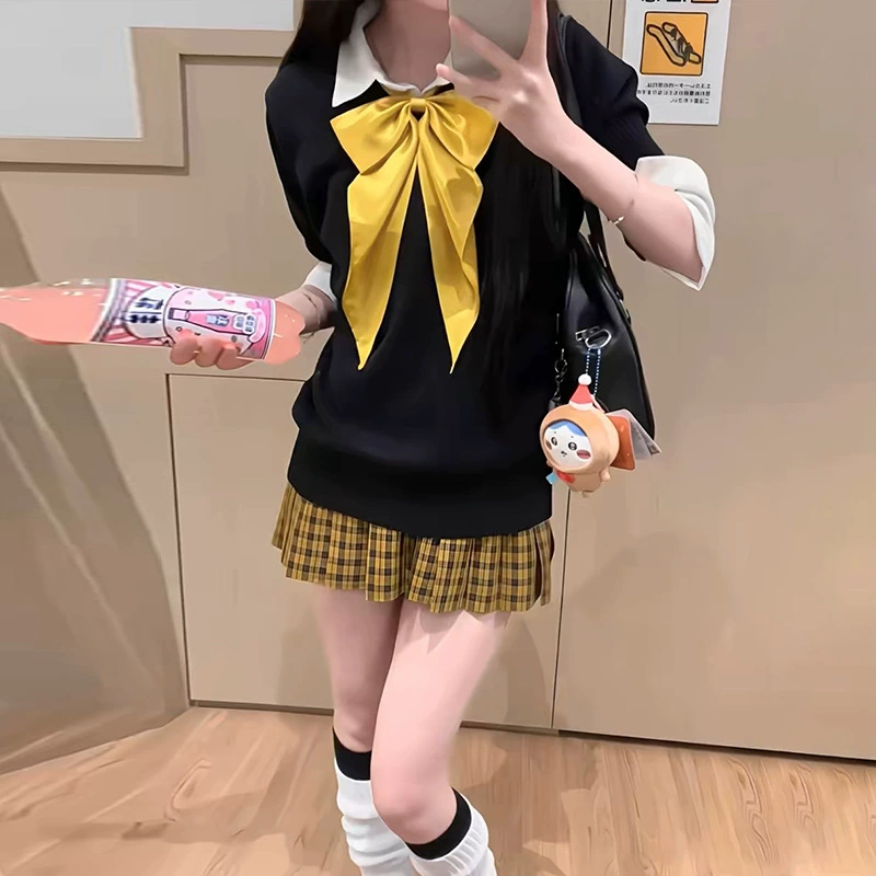 Оригинальный черный свитер свитер