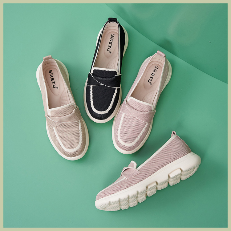 B888-2 Otoño Invierno 2025 Nuevos Zapatos de Mamá Antideslizantes Transpirables de Suela Suave con Bloques de Color para Mujer_voghion.com