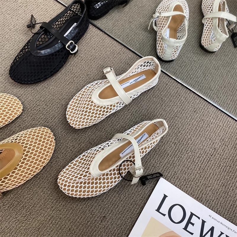 Zapatos Mary Jane negros, planos, transpirables, de malla, estilo retro francés, versátiles, con punta hueca, para el verano de 2026